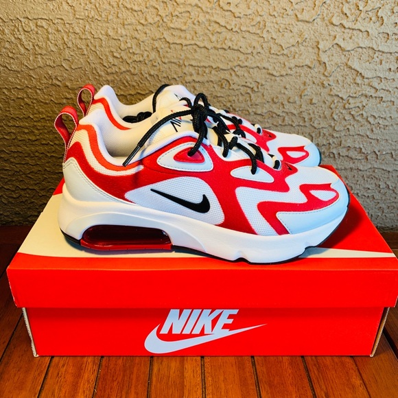 Nike Shoes - W NIKE AIR MAX 200